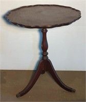 (JK) Vtg Duncan Bros Pie Crust Table (23"×27")