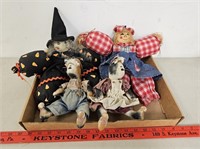 (4) Decorative Dolls including Witch / Scarecrow /