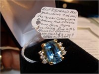 18KT Y/GOLD 7.45 CT VVS-2 DIAMOND/BLUE TOPAZ RING