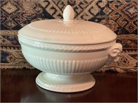 Wedgwood Edme Ivory Covered Bowl