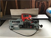 Delta 6" bench jointer - works