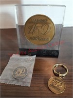 1987 4" Lucite with medallion, key fob and stick