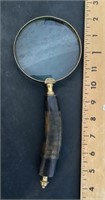 Magnifying glass with horn handle