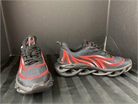 Size 8/9.5 men’s shoes