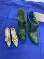 2 Glass Shoes & 2 Decorative Shoes