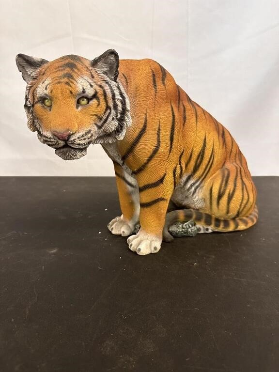 Living Stone Co Crouching Tiger statue