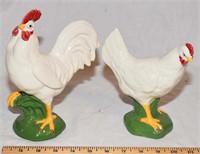LOT - HEN AND ROSTER FIGURINES
