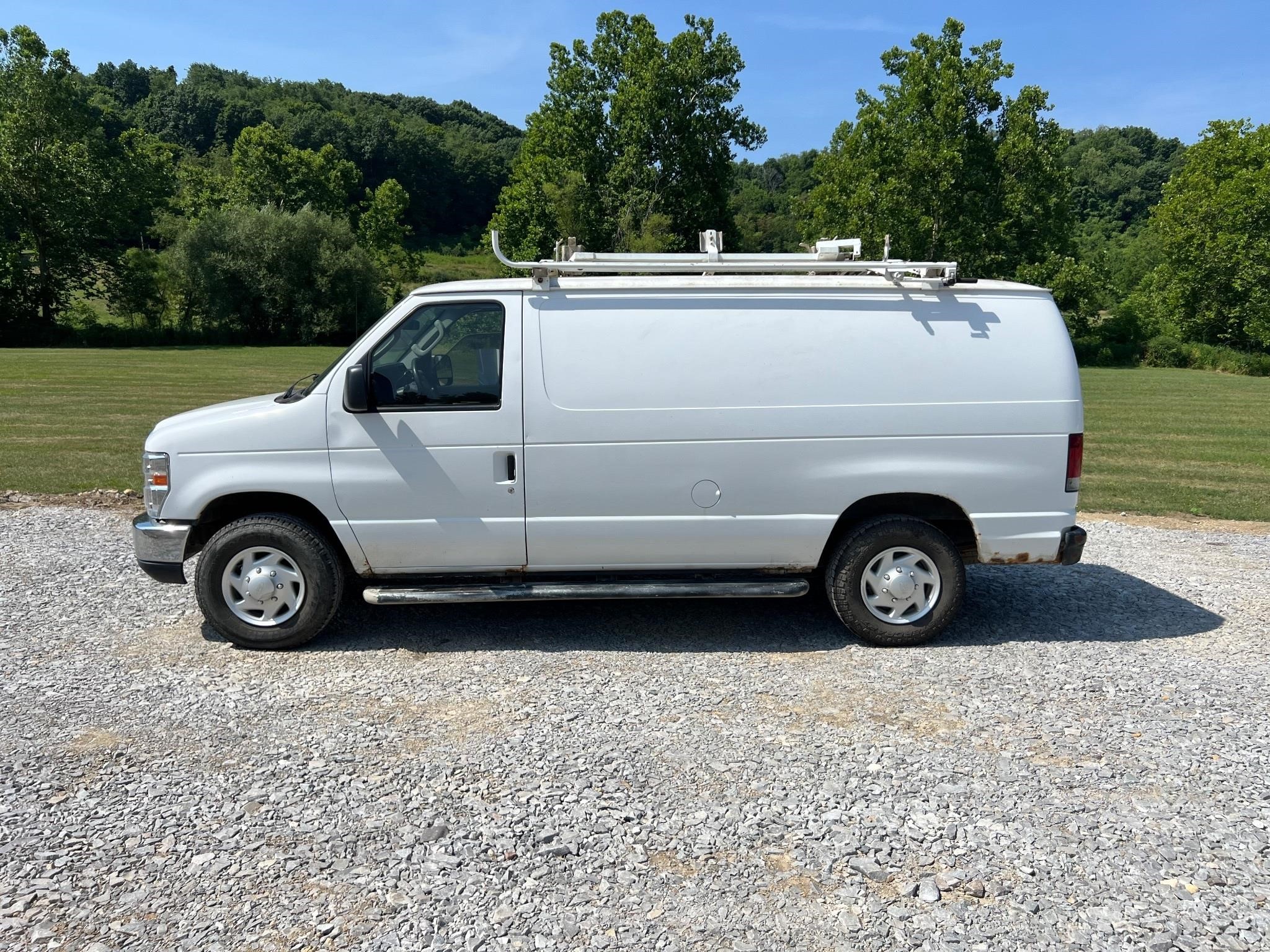 2009 Ford E-250 Van - Titled