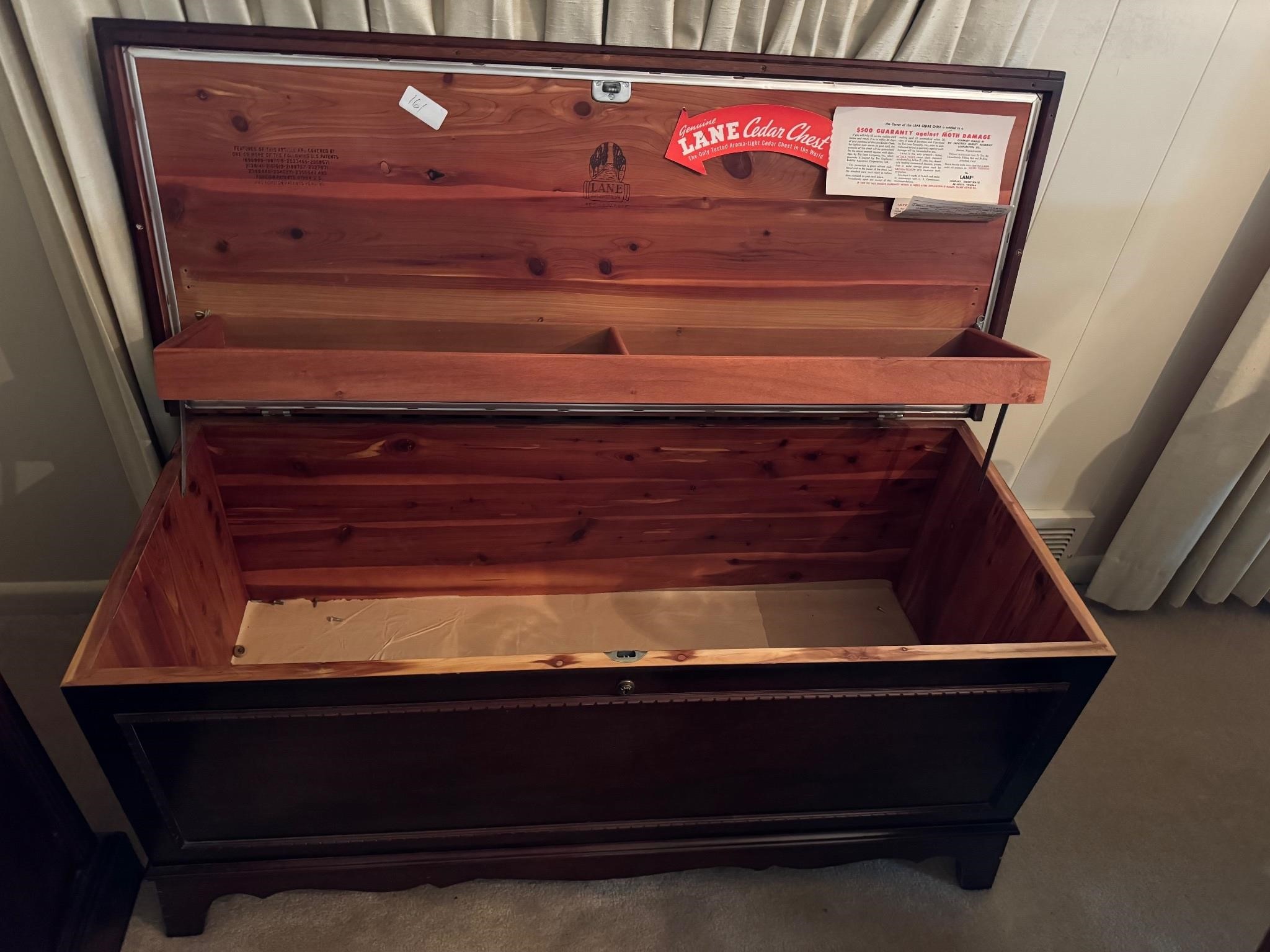 LANE CEDAR CHEST 44"X 20"X 19"