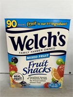 Welch’s mixed fruit snacks 90 pouches best by Sep