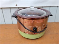 Betty "G" Slow Crock Pot Cooker