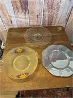 3 Vintage Serving Plates