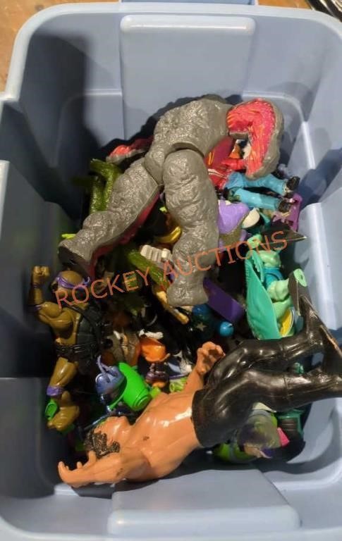 Miscellaneous toy small tote lot