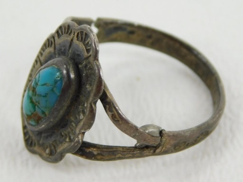 Vintage Sterling Silver Turquoise Ring - Needs