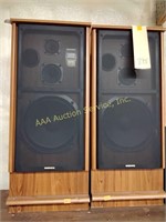 Magnavox stereo speakers 16 x 14 x 38 (x2)