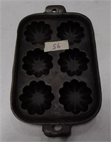 Vintage Unmarked Cast Iron Turks Head Baking Pan