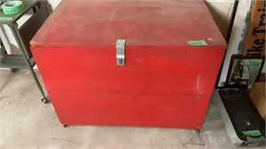 Red wooden box, 36 x 24 x 26.5
