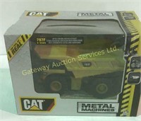Cat Die Cast Dump Truck 1/32 Scale - Metal