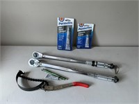 Torque Wrenches, Oil Filter Wrench & Lubricants