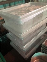 4 Plastic Storage Containers with Covers