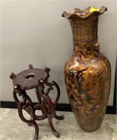 ORIENTAL VASE W/ STAND