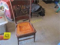 ANTIQUE LEATHER CHAIR-PICKUP ONLY