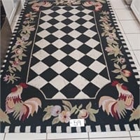 5X8 HERITAGE ROOSTER RUG (NEEDS CLEANING)
