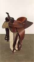 Beautiful leather 15" saddle made by Blue Ridge