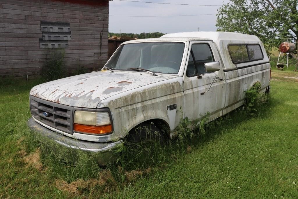 1992 Ford 150 Parts Truck