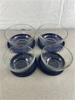 Pyrex bowls with lids, sizes are 3 cup and 6 cup