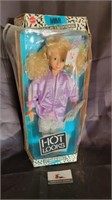 Hot looks 'MiMi' doll