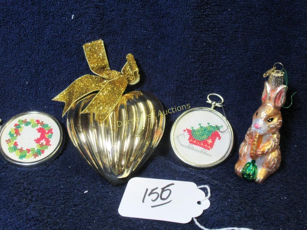 OLD WORLD CHRISTMAS BUNNY, LARGE GOLD HEART - 2