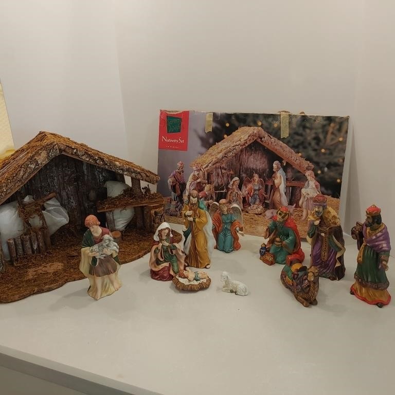 Nativity & Manger