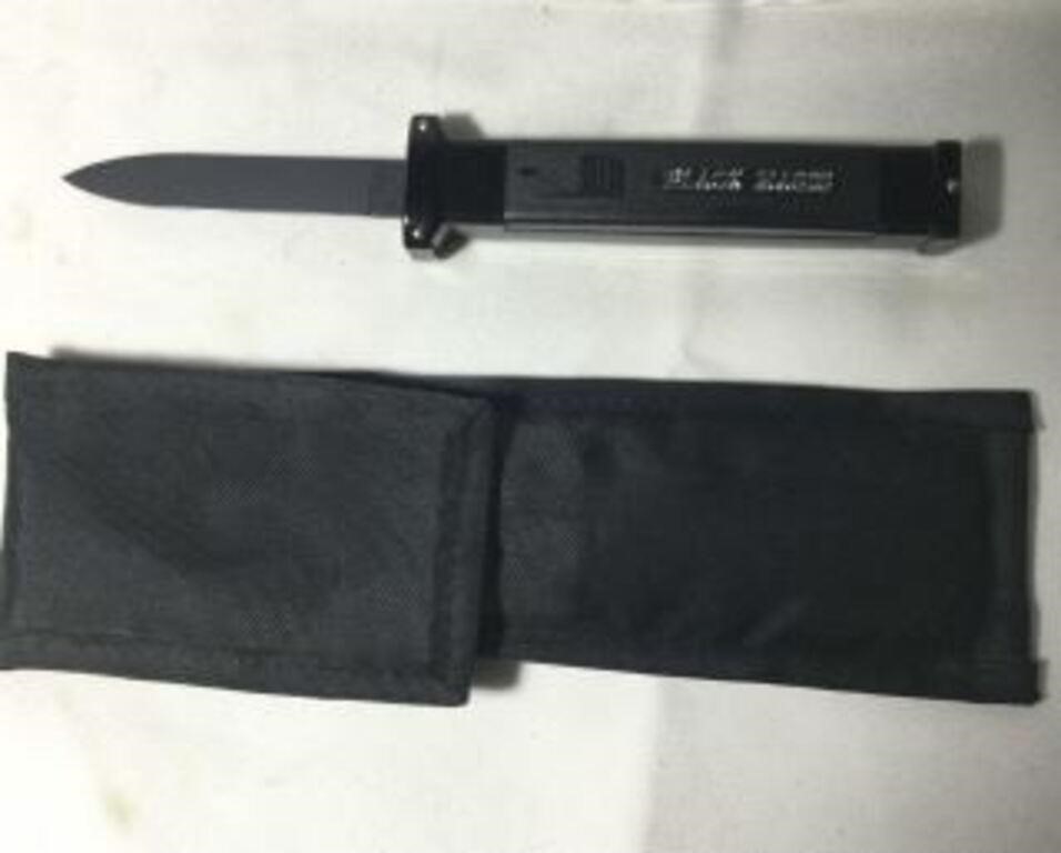 Black Magic Retractable Guard Knife w/ Vinyl Pouch