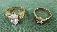 2 goldtone rings fashion jewelry