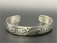 Sterling Silver Cuff Bracelet Total Wt 18.6g