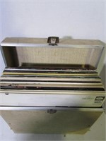 Box of Vintage Records Frank Sinatra, Nay "King"