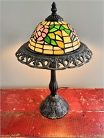 19" Tiffany Style Lamp PreOwned estate pc