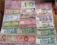 Assorted World currency Lot