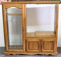 Entertainment Cabinet with Leaded Glass Door