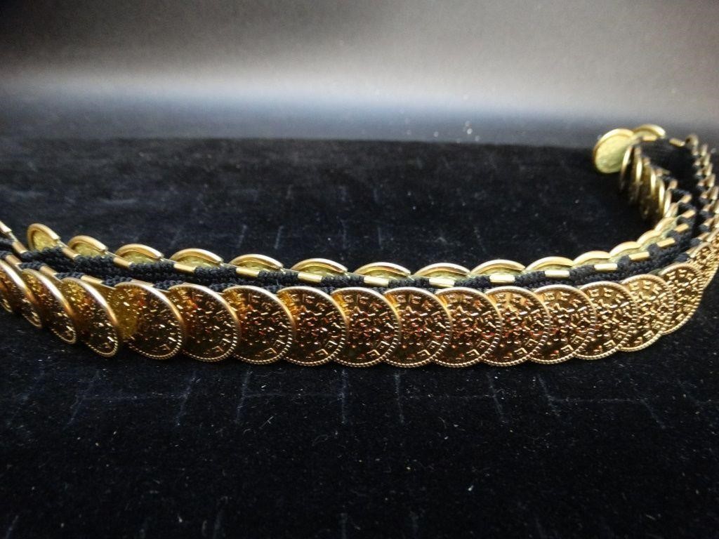 Vtg Gold Coin Stretch Fashion Belt 30" to 40"