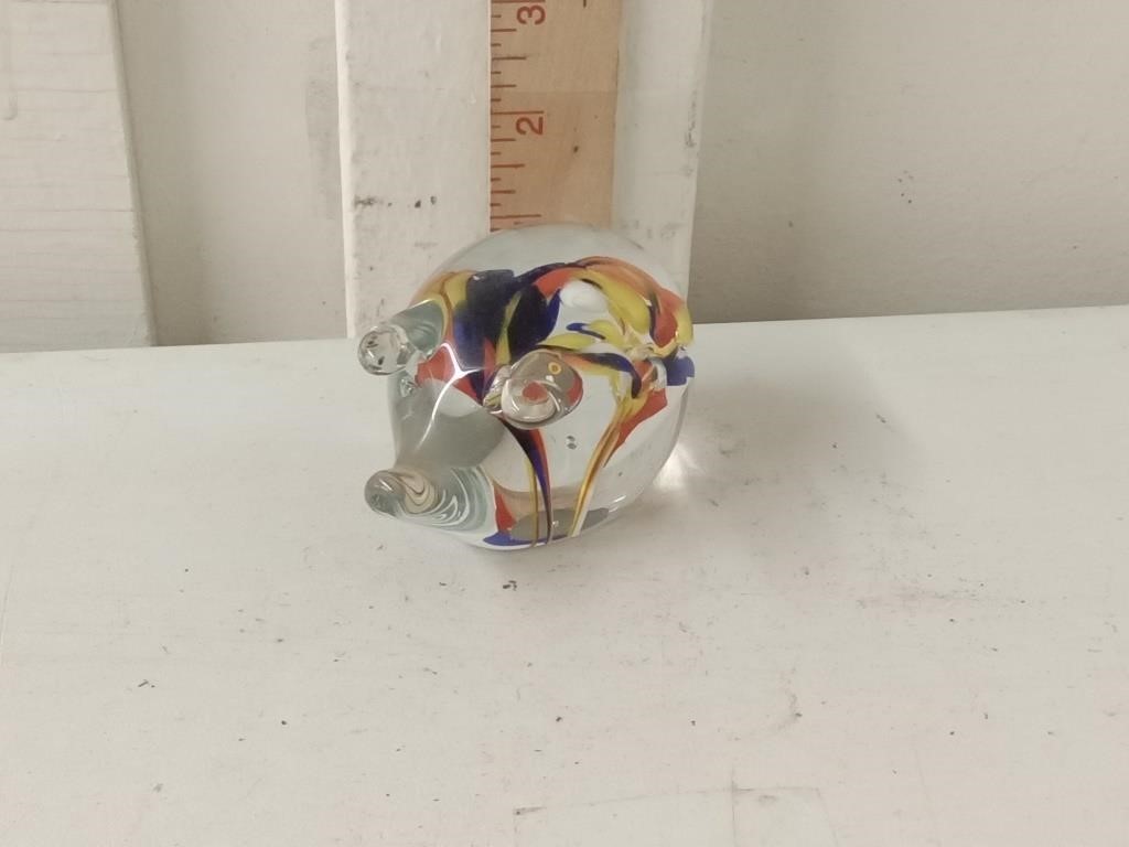 vtg pig glass paperweight