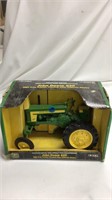 1/16 scale 620 John Deere tractor box 15188