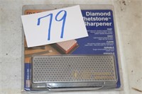 NIB DIAMOND WHETSTONE SHARPENER