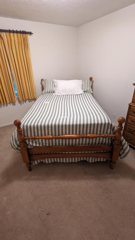 ETHAN ALLEN HERRY  FULL SIZE BED FRAME, MATTRESS,