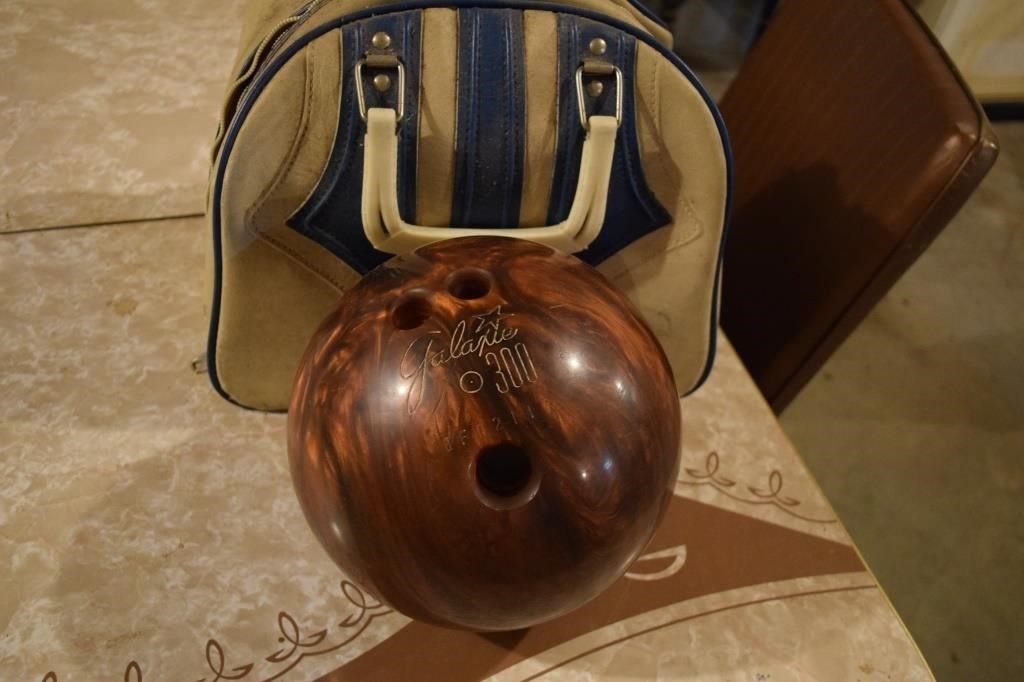 Bowling Ball Galaxie 300