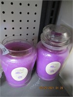 2 Yankee Candles