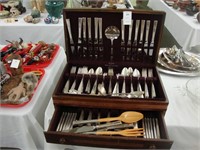 Cased set of 1930's silverplated flatware in