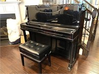 Toyama Black Lacquer Piano