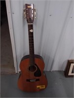 Yamaha Guitar FG325